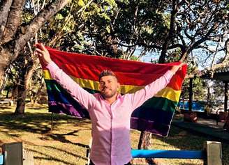 Thiago Batalha foi vítima de homofobia em seu ambiente de trabalho em Mogi das Cruzes