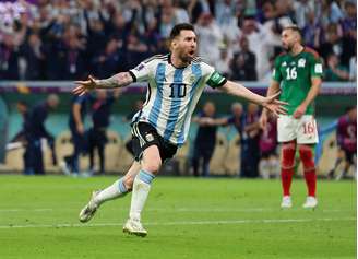Messi comemora gol em partida contra o México na Copa do Mundo