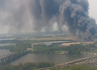 Fumaça é vista no aeroporto do Galeão (RJ)