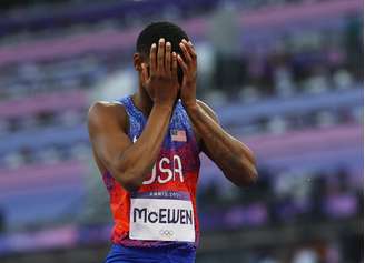 Shelby McEwen, dos Estados Unidos, não aceitou dividir o primeiro lugar com Hamish Kerr, da Nova Zelândia, pediu desempate e acabou com a medalha de prata