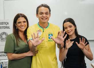 Lorenzo Pazolini (Republicanos) votando em Vitória (ES)