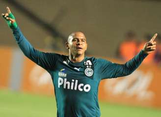 Walter teve passagem pelo Goiás entre 2012 e 2013 (Foto: Carlos Costa/ LANCE!Press)