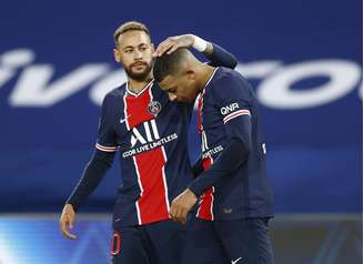 Neymar e Kylian Mbappé comemoram gol marcado pelo PSG contra o Montpellier pelo Campeonato Francês
22/01/2021 REUTERS/Christian Hartmann