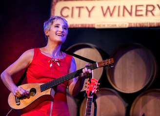 Cantora e compositora Jill Souble se apresenta no restaurante de vinhos City Winery, em Nova York