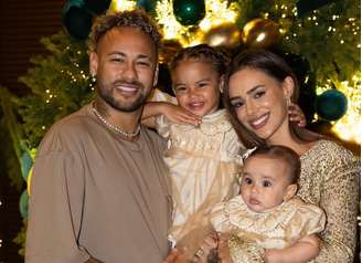 Neymar e Bruna Biancardi com as filhas Mavie e Mel