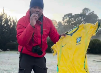 Camisa da Seleção amanhece congelada em cidade que atingiu temperaturas negativas nesta madrugada, 19