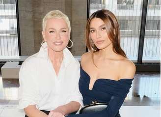 Xuxa e Sasha no desfile de Carolina Herrera em NY 