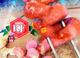 Anvisa suspende lote de linguiças de carne suína defumadas da marca KF Embutidos