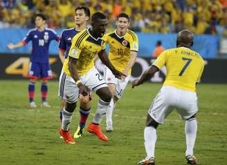 Martínez comemora o segundo gol colombiano, que devolveu a vitória à equipe sul-americana sobre o Japão