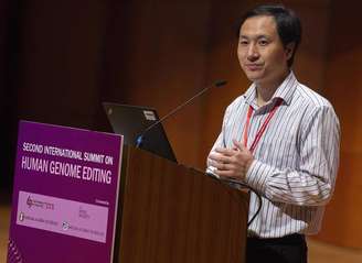 He Jiankui participa de congresso sobre genoma em Hong Kong
