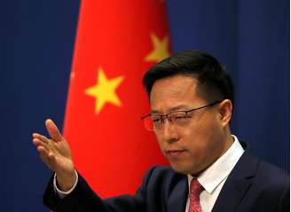 Porta-voz do Ministério das Relações Exteriores da China, Zhao Lijian, durante entrevista coletiva em Pequim
08/04/2020 REUTERS/Carlos Garcia Rawlins