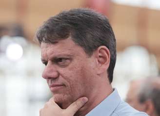 Tarcísio de Freitas defendeu o projeto de privatizações no Estado, que é alvo da oposição, e criticou o governo Lula