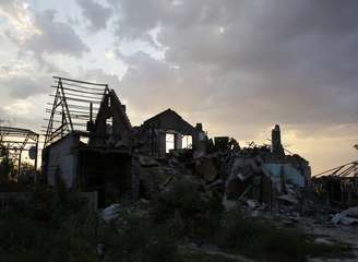 Conflitos no leste da Ucrânia deixaram pelo menos 15 soldados mortos entre quinta e sexta-feira