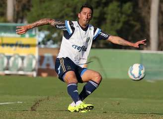 Barrios em jogo-treino do Palmeiras contra o São José na Academia