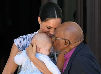 Meghan e Archie visitam o arcebispo sul-africano Desmond Tutu na Cidade do Cabo
25/09/2019
REUTERS/Toby Melville/Pool