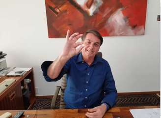 Bolsonaro publicou um vídeo mostrando que estava tomando a terceira dose 