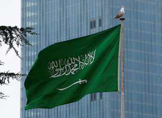 A Saudi flag flutters atop Saudi Arabia's consulate in Istanbul, Turkey October 20, 2018. REUTERS/Huseyin Aldemir