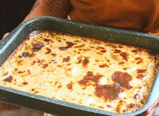 Batata da Vó Cida leva cubo de caldo de carne e creme de leite direto da lata