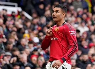 Casemiro (Manchester United) celebrando seu gol contra o Aston Villa, no dia 15.03.2026. 