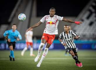 Wallace Yan, jogador do Red Bull Bragantino. 
