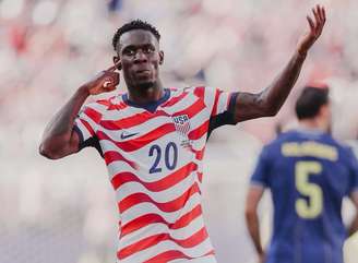 Balogun em ação com a camisa dos Estados Unidos –