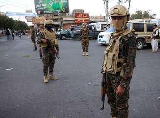 Em fevereiro, líder houthi Abdul-Malik al-Houthi disse que seu grupo, no Iêmen, estaria pronto para confrontos com Israel e seus aliados em solidariedade com o Irã