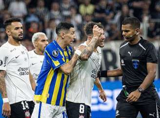 Jogo ficou brigado e com muitas reclamações.