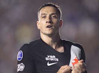 Bruno Duarte comemora primeiro gol com a camisa do Vasco –