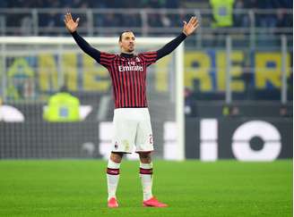 Ibrahimovic atualmente defende as cores do Milan, da Itália