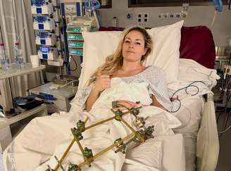 Lindsey Vonn no hospital após acidente