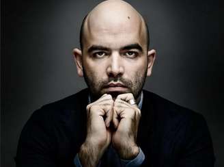 <p class="text">Roberto Saviano se infiltrou em setores da máfia italiana para acompanhar seu funcionamento e escrever o livro Gomorra, publicado em 2006</p>