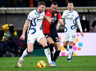 Com alguns reservas, a Internazionale jogou mal diante do Genoa (Foto: VINCENZO PINTO / AFP)