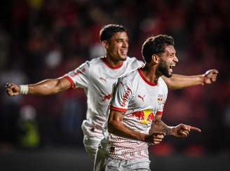 Juninho Capixaba, jogador do Red Bull Bragantino. 
