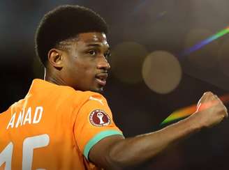 Amad Diallo, da Costa do Marfim, comemorando um gol marcado na Copa Africana de Nações