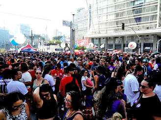 Os professores da rede municipal de São Paulo estão realizando manifestações desde o dia 8 de março