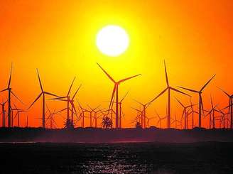 Parques eólicos nos Estados Unidos e no Senegal são exemplos de projetos que puderam ser concretizados com o apoio dos seguros