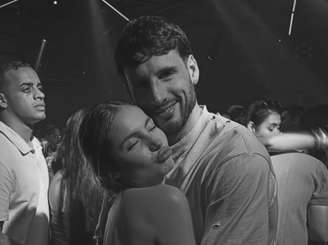 Calleri junto da nova namorada, Valentina