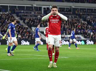 Viktor Gyokeres (Arsenal) celebrando seu gol contra o Everton, no dia 20.12.2025 