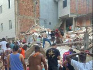 Prédio de quatro andares caiu em Salvador neste sábado