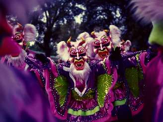 Rico em cores e detalhes, Carnaval dominicano ganha variações de acordo com a região em que é comemorado