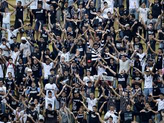 <p>Torcida do Corinthians já comprou 28,5 mil ingressos para primeiro duelo em casa na Libertadores</p>