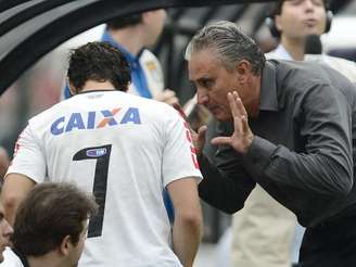 <p>Alexandre Pato jogou por pouco tempo na etapa final da partida contra o São Caetano</p>