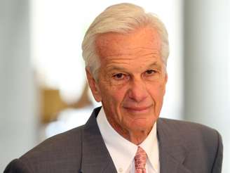 <p>Jorge Paulo Lemann é o brasileiro mais rico. Ele aparece na 34 posição em geral, com US$ 19,7 bilhões</p>