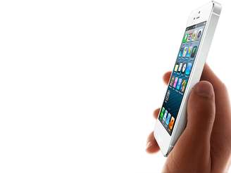 <p>Nova geração do iPhone teria sistema de identificação de digitais na tela</p>