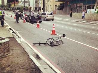 <p>David Santos Souza teve o braço decepado ao ser atingido por um Honda Fit em alta velocidade na ciclofaixa da avenida Paulista, em São Paulo</p>