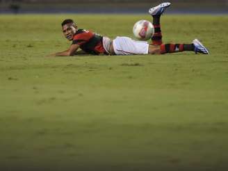 <p>Hernane fez o gol que abriu o placar de Flamengo x Resende</p>