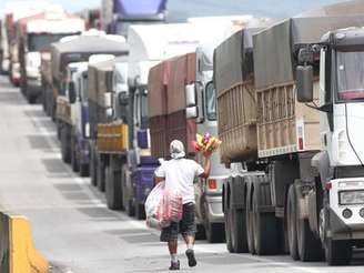 <p>Congestionamento na rodovia Cônego Domênico Rangoni no mês de março</p>