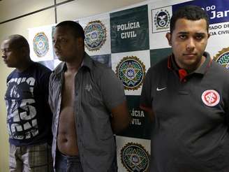 <p>Três homens foram presos suspeitos de agredir os turistas dentro de uma van, no último dia 30 de março</p>
