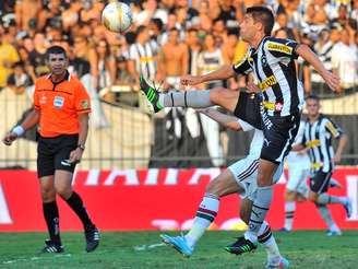 Fellype Gabriel já trabalhou com Oswaldo de Oliveira no Botafogo
