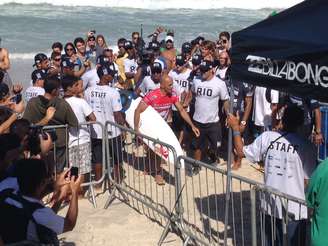 Slater foi o surfista mais assediados pelos fãs no Rio de Janeiro